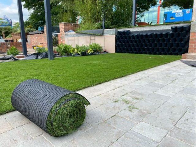 Trade & Supply artificial grass - Easigrass Cambridge & East Anglia